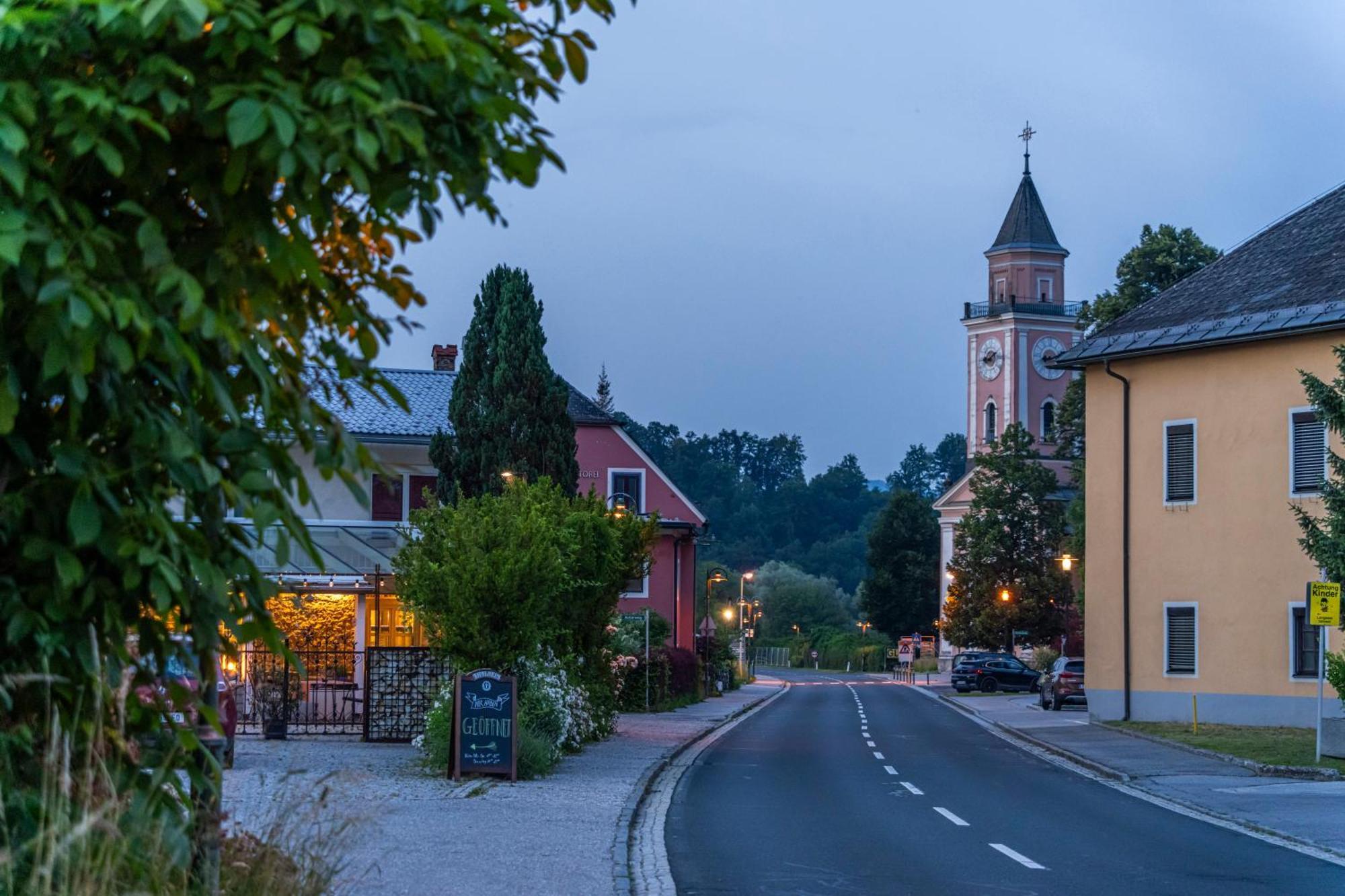 Gaestezimmer La Storia Hotel Rosegg Bagian luar foto